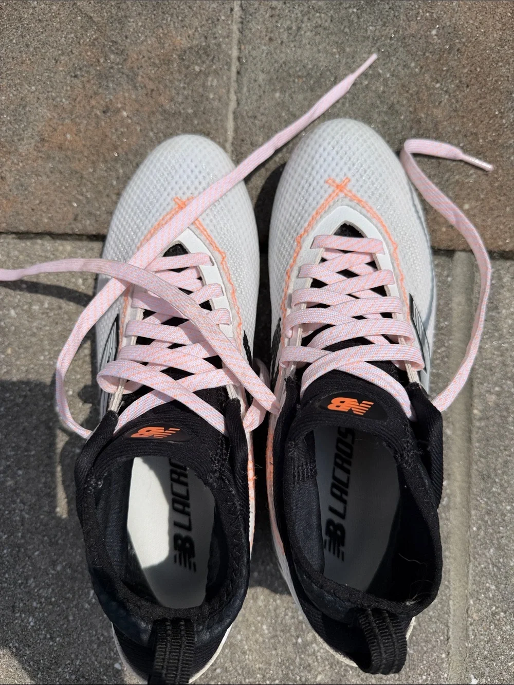 New Balance freeze cleats Women’s size 9